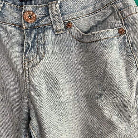 Makers of True Originals Light Blue Jean Shorts - Picture 11 of 16